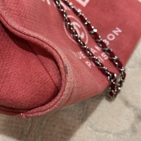 Chanel large tote - Picture 6 of 8